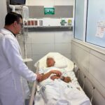 Brinda IMSS Chihuahua atención oportuna y adecuada a lesionados en accidente en Huepoca, Madera.